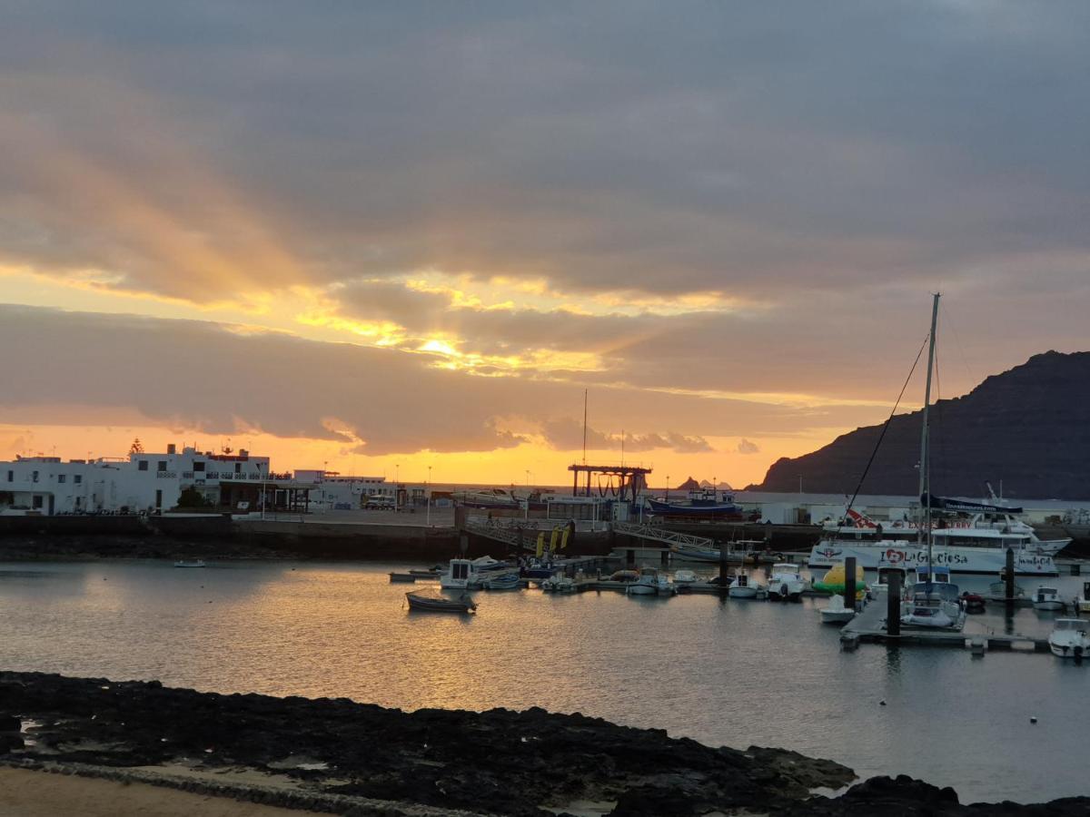 La Graciosa Camelia Beach Vistas Mar กาเลตา เด เซโบ ภายนอก รูปภาพ