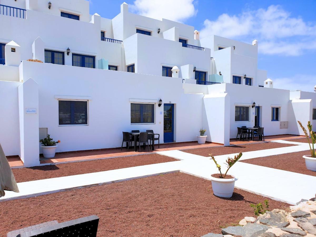 La Graciosa Camelia Beach Vistas Mar กาเลตา เด เซโบ ภายนอก รูปภาพ